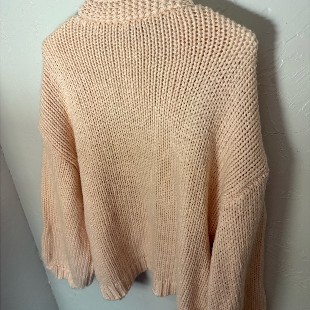 ARULA Women's Peach Daisy Cardigan - Picture 3 of 3